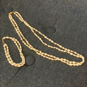 Pearl necklace and bracelet